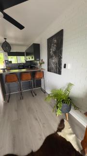 Island Views Accommodation - Yeppoon - 1