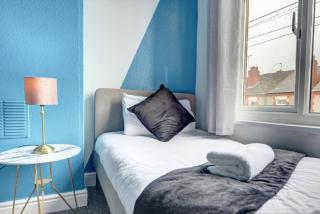 Central - 2BR House - Free Parking - Garden - Coventry - 5