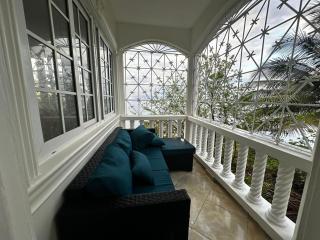 HiddenJewelOceanView - 7
