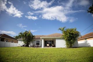 A Home Where Memories Are Made - Port Saint Lucie - 4