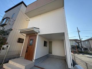 3-story home, 15 guests, Free parking, 103sqm - 5