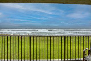 CH210 - Chadham-by-the-Sea 210 - Corner Unit - New Smyrna Beach - 2