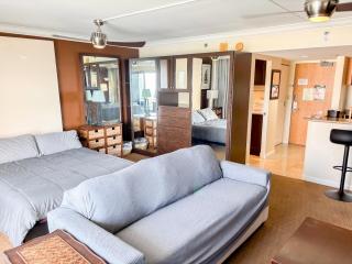 Ilikai Apt 2127 - Spacious Studio with Spectacular Ocean & Harbor Views - Honolulu - 8
