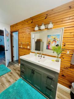 Astonishing view 100 feet from the lake! - Sunrise Beach - 1