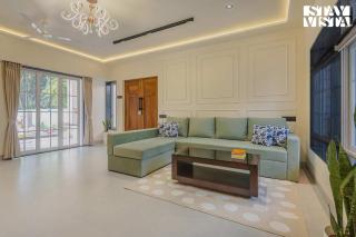 StayVista at Serenity Shores with Pool, Bonfire, Lawn - Alibaug - 7