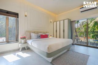 StayVista at Serenity Shores with Pool, Bonfire, Lawn - Alibaug - 3