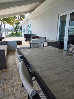 Playa Azul Luxury Vacation Villa - 8