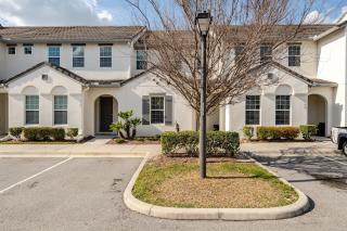 Universal 3BR Townhome with Pool - Davenport - 8