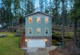 Cozy family home 2 blocks to river - 0