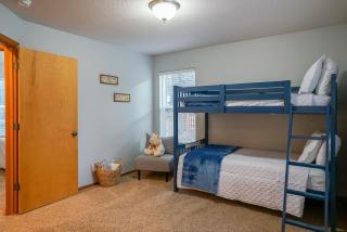 Cozy family home 2 blocks to river - 5