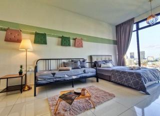 Luxury Sky Pool 8-Pax City Centre Beacon - George Town - 8