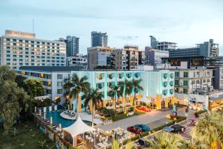 Wave Hotel Pattaya - 9