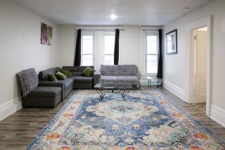 Downtown Apartment 6-7 people - 8