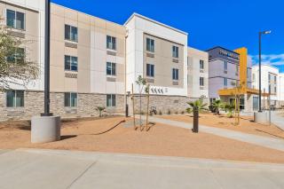 Everhome Suites Corona - Corona - 8