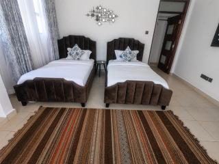Modern Luxurious 3-bedroom in Vipingo - - 8