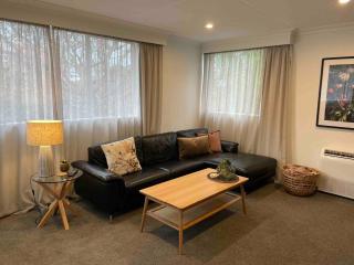 Rosy at Roslyn - Dunedin - 2