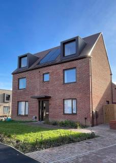 Brand new prestigious 5 bed house near science park - Cambridge Homehost - Cambridge - 0
