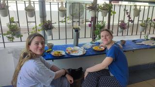 Calcutta Backpackers - 2