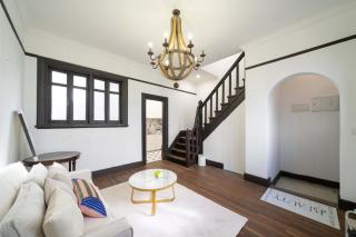 Book and Bed - SML Center - Shanghai - 1