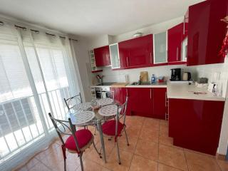 T3 équipé- Village - proche toutes commodités - 0