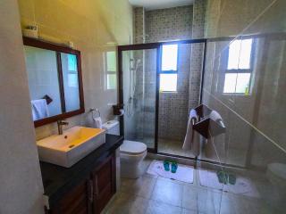 Modern Luxurious 3-bedroom in Vipingo - - 1
