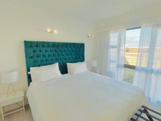 Modern Holiday Home by the Sea - 3