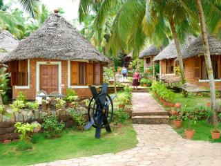 Soma Manaltheeram Ayurveda BeachVillage - Kovalam - 0