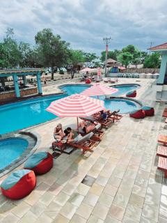 Pine Tree Beach Hotel - Gili Trawangan - 6