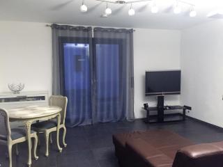 Moderne 3 Zimmer Wohnung mit separatem Eingang - Hannover - 8