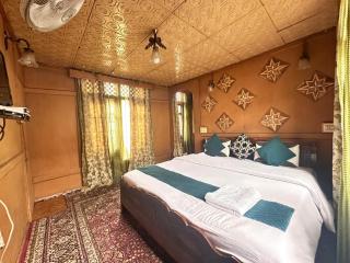 The Quebec houseboats - Srinagar - 6
