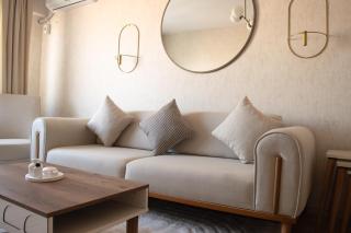 Luxe Suite AY38 - 8
