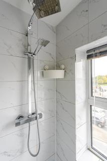 Stylish and Luxury Flat in LND - Ickenham - 2