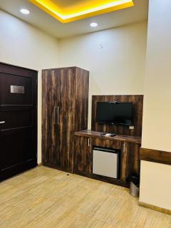 Saawariya Rooms & Food Court - Nārnaul - 2