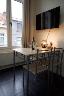 Cozy One-Bedroom Apartment - Anversa - 2