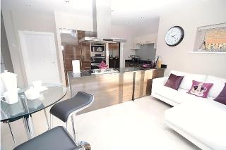 Luxury Private King room with huge Ensuite - 1