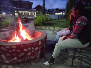 Olempiaus Gardens Hotel - Mai Mahoro - 9