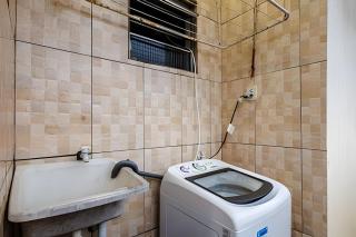 Casa Condomínio com Ar Condicionado, Churrasqueira, Wi Fi 250Mb e Estacionamento Grátis - Praia Grande - 1