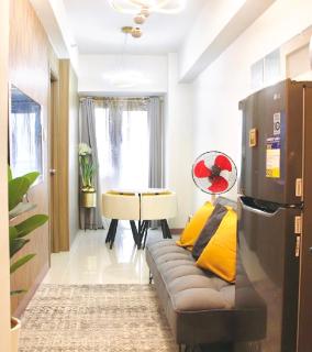Stunning Suite with Balcony - Manila - 2