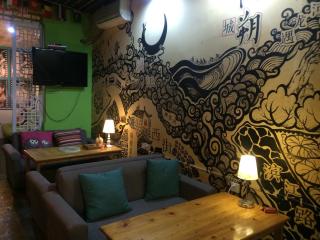 How Flowers Hostel & Party Coliving Coworking Nomad - 7