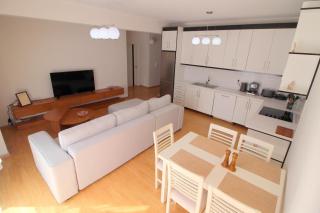 Motra Apartment - Gjashtë - 4