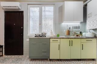 Mid-Century Modern Gem near Dry Bridge with Free Coffee - Tbilisi - 8