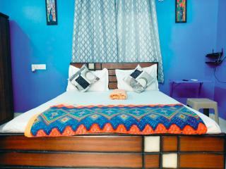 Studio Apartment with private entrance, behind DLF and near L&T, RMZ IT park and close to SRMC & MIOT Hospital - Chennai - 8