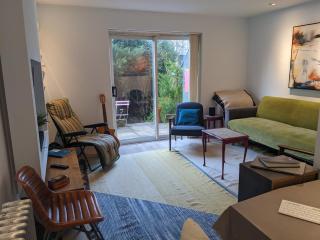 Bright and Cosy Garden Flat - Barnet - 7