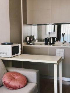 Alliance Burgundy 8th floor - 9