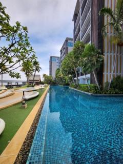 Metro luxe riverfront resort style condo - 4