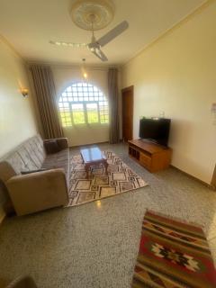 Tonys Flat - Al Aqālitah - 3