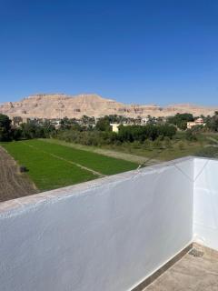 Tonys Flat - Al Aqālitah - 1