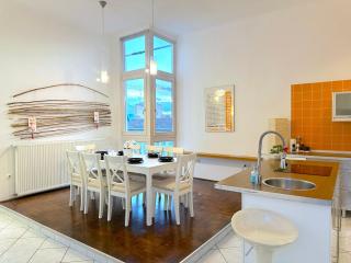 Stunning 150m2 3-bedroom with Balcony - Budapest - 3