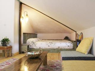 Peaceful & Colorful Attic - 3