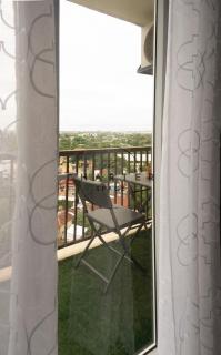 Close to Airport Room with Balcony and Pool Access - Lapu Lapu City - 6